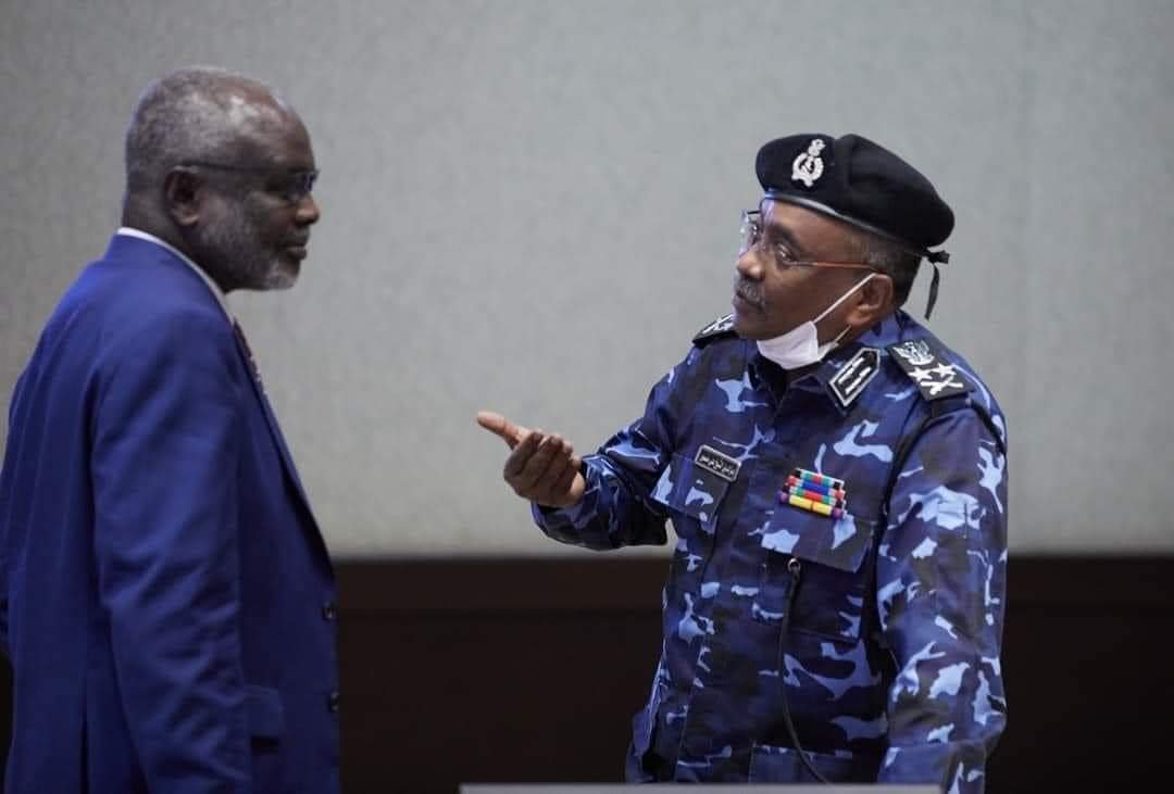 السودان: وزير الداخلية ووزير المالية